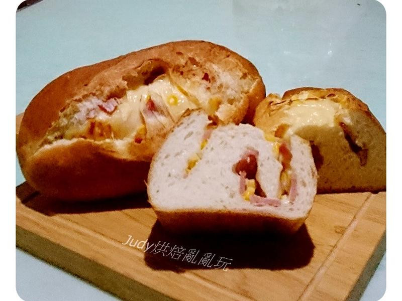 玉米火腿起司软法面包