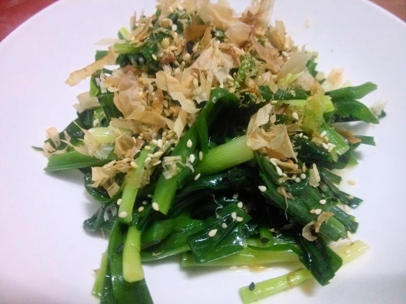 柴鱼片拌韭菜