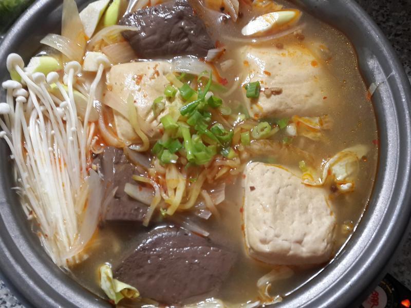 麻辣鸭血臭臭锅