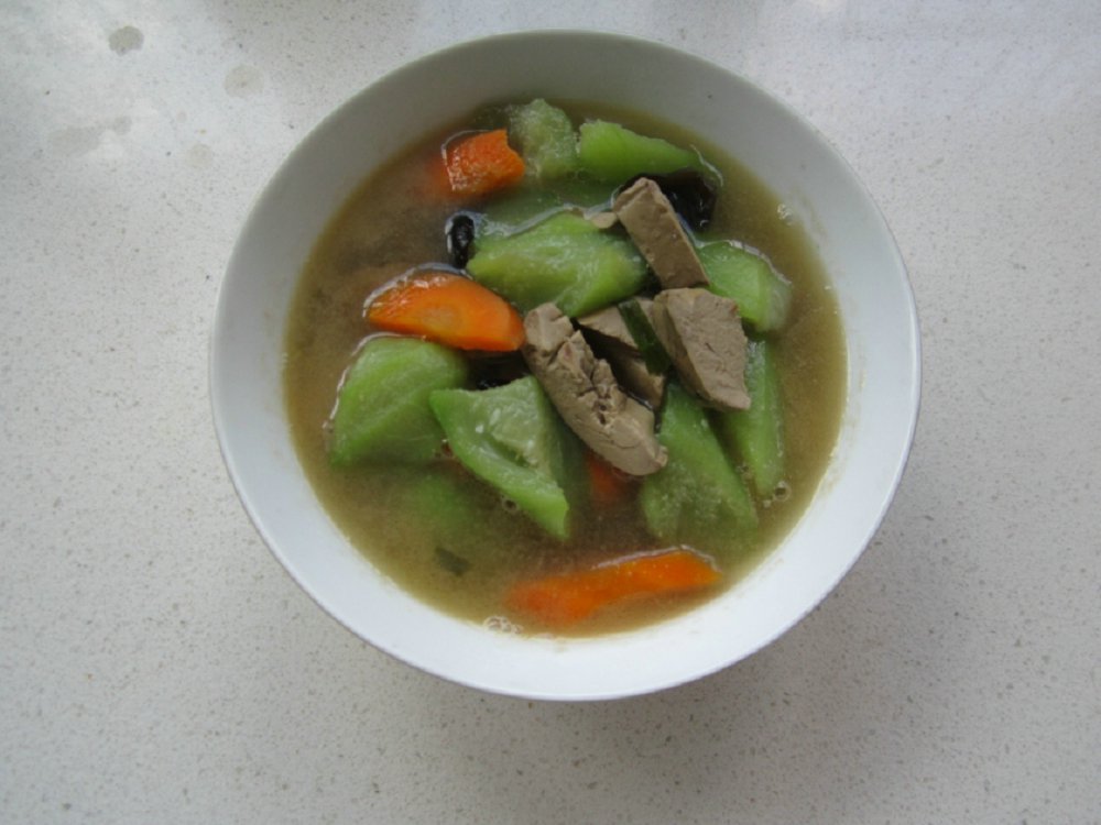 丝瓜胡萝卜鸭肝汤