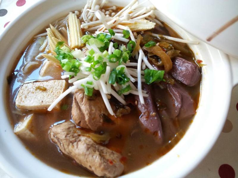 麻辣鸭血豆腐煲