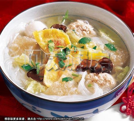 蛋饺老母鸡汤