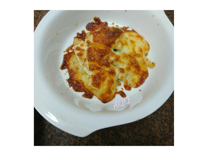 焗烤乳酪蒜味鸡肉
