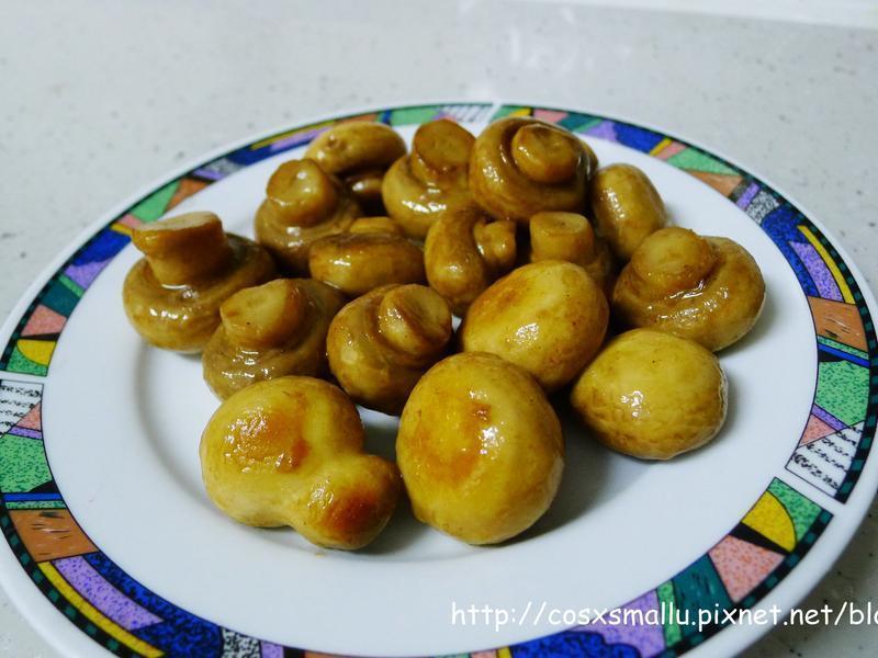 仿茹丝葵，奶油炒洋菇