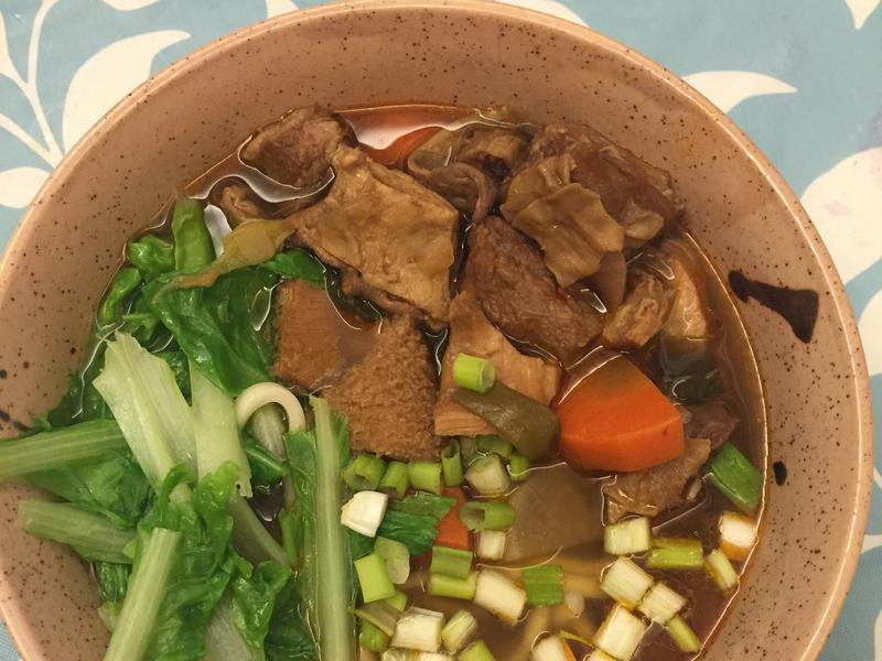 红烧牛肉牛杂汤