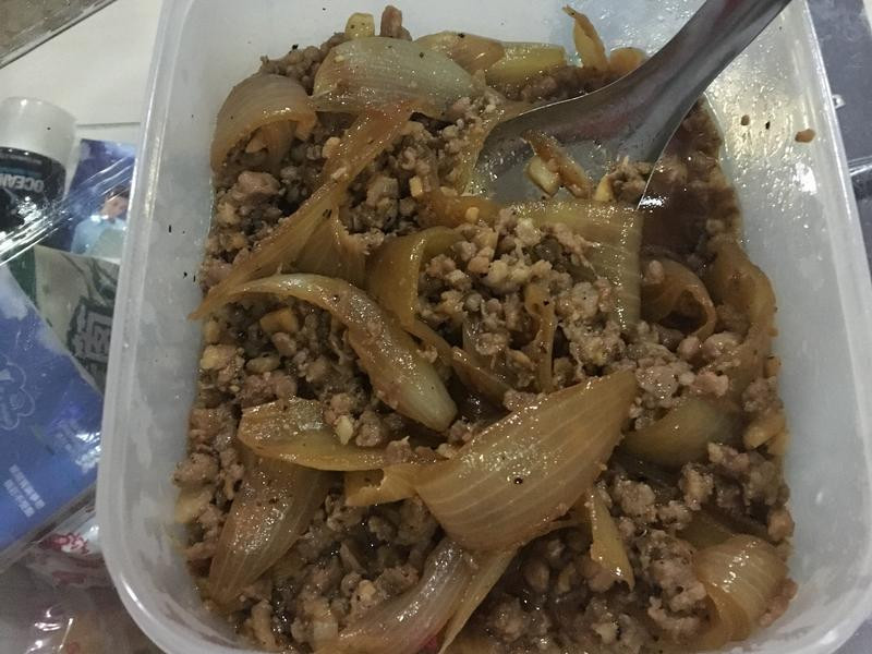 黑胡椒洋葱肉末