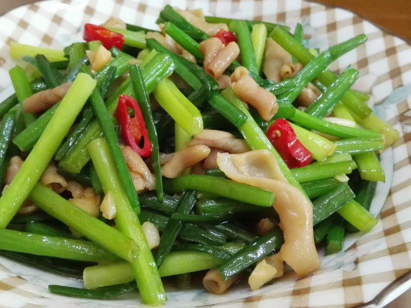 韭菜炒鸭肠