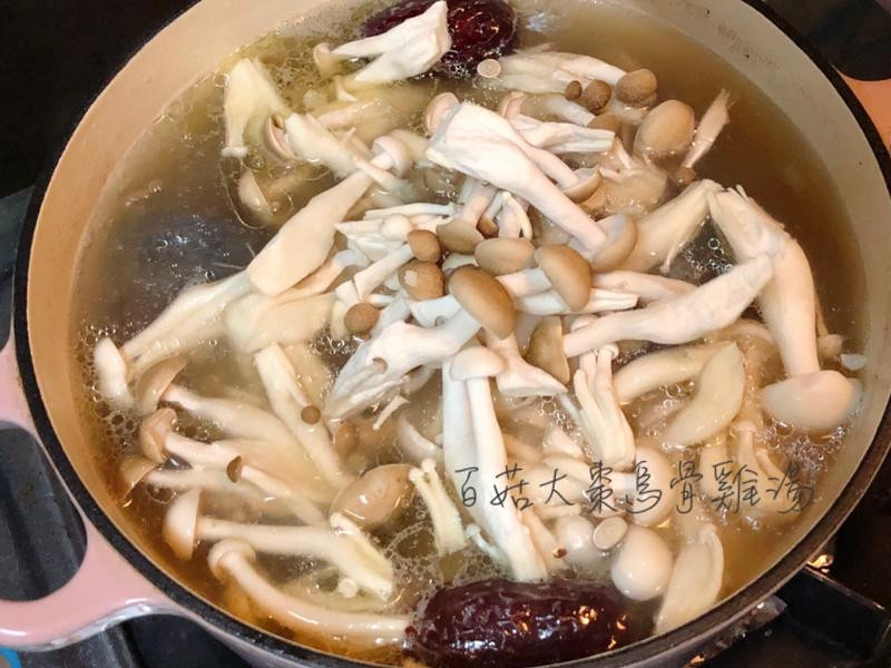 百菇大枣乌骨鸡汤