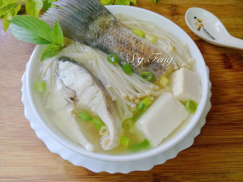 味噌鲈鱼汤