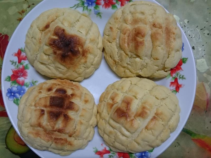 菠萝绿豆沙面包
