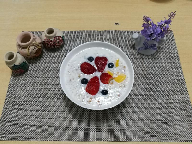 生果桃胶西米露
