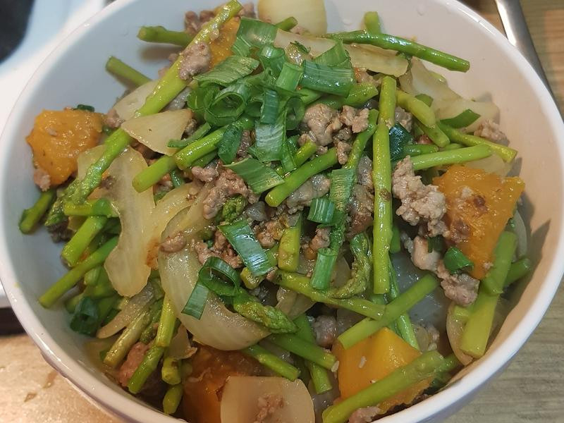 肉末芦笋烧南瓜
