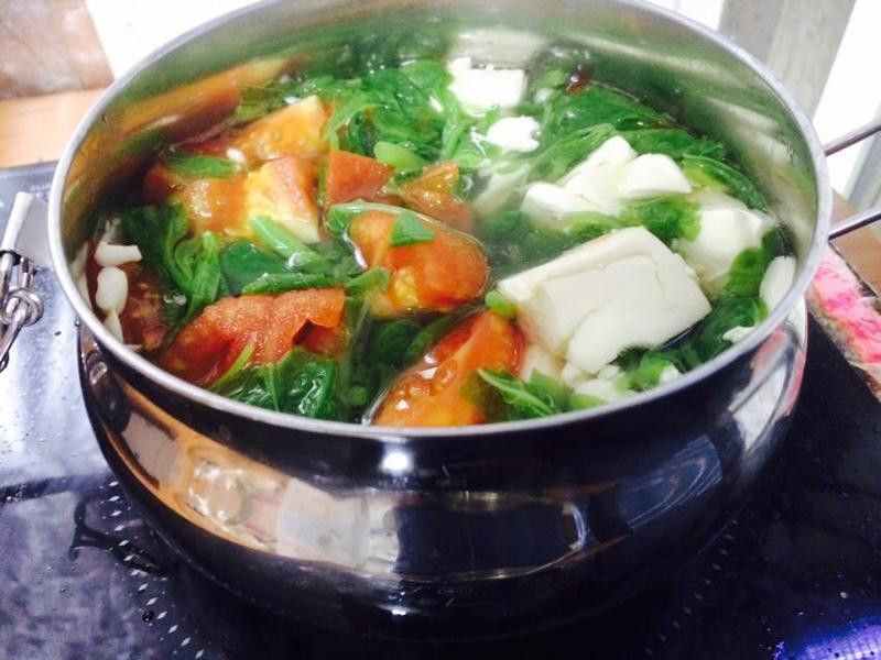苋菜番茄豆腐汤
