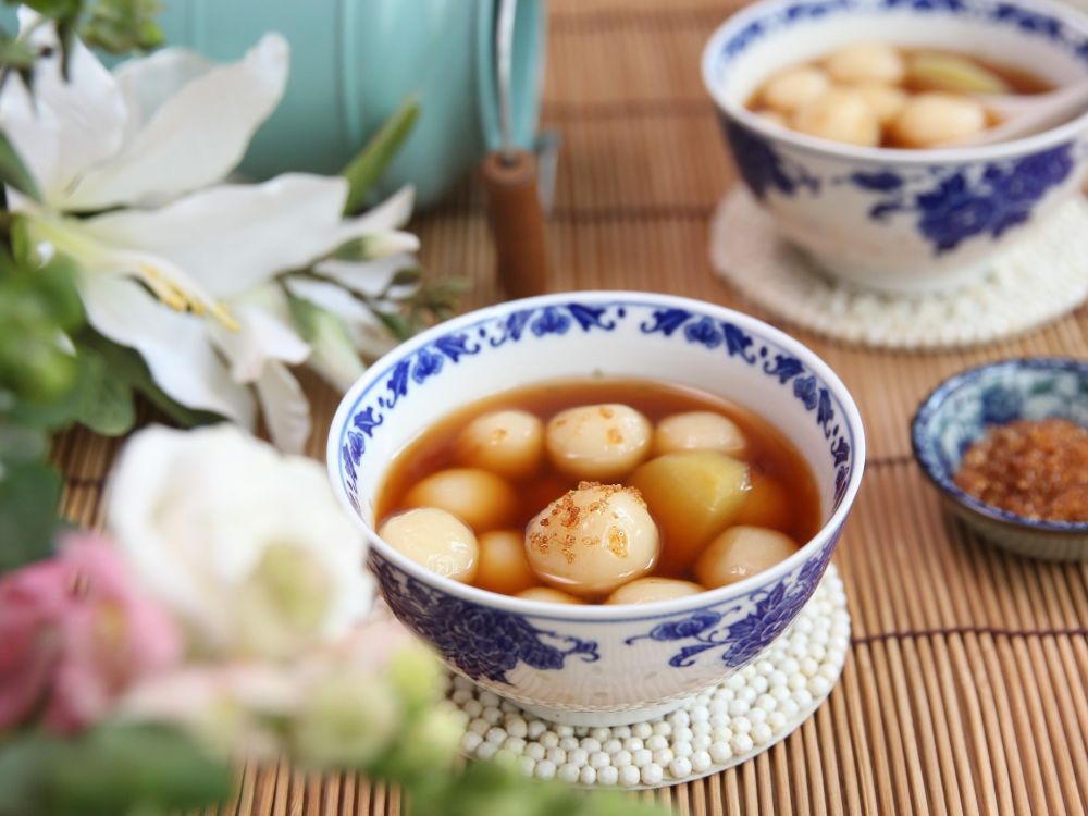 姜茶汤圆