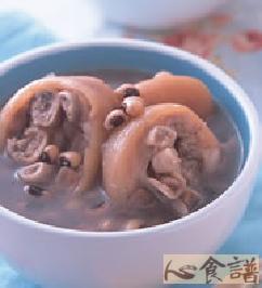 眉豆红枣煲猪脚