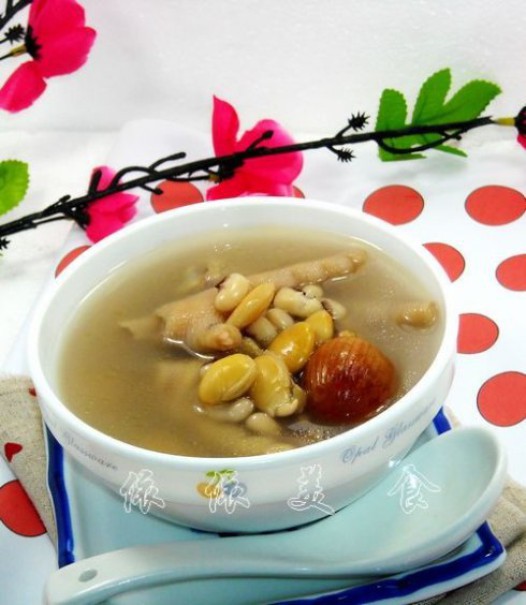 扁豆眉豆鸡脚汤
