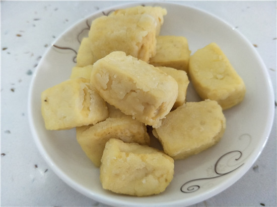 自制鸡蛋豆浆做豆腐