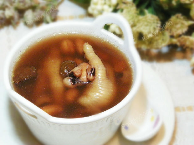 无花果眉豆花生鸡脚汤