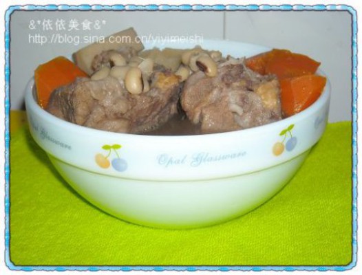 粉葛眉豆骨头汤