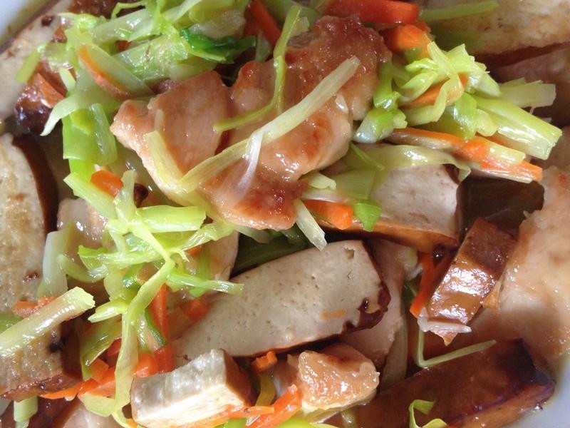 韭黄豆干鸡肉片