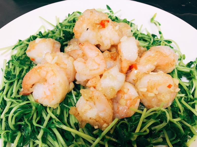 豌豆苗虾仁