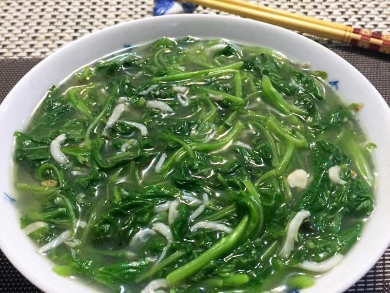 吻仔鱼烩苋菜