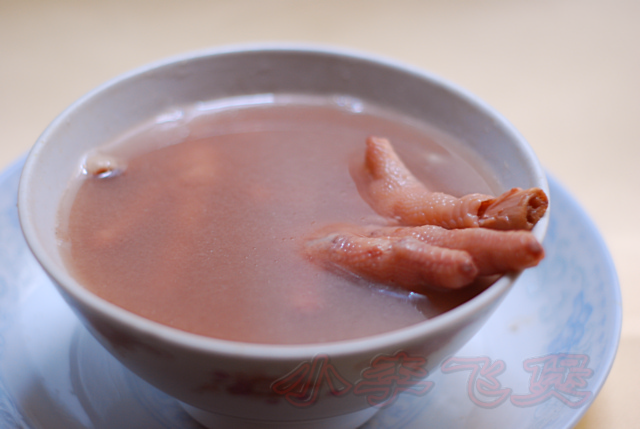花生眉豆鸡脚汤