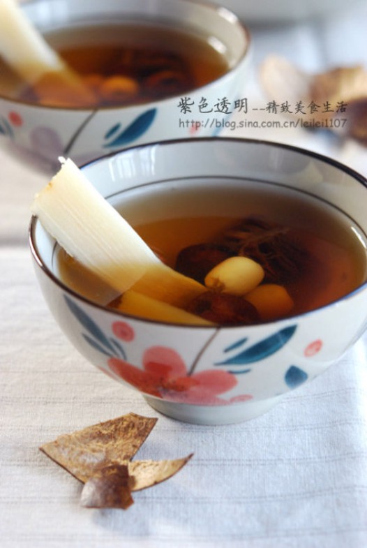 罗汉果甘蔗蜂蜜甜水