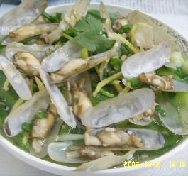 蛏子蒸丝瓜