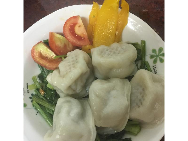 甜蜜剥皮辣椒水饺