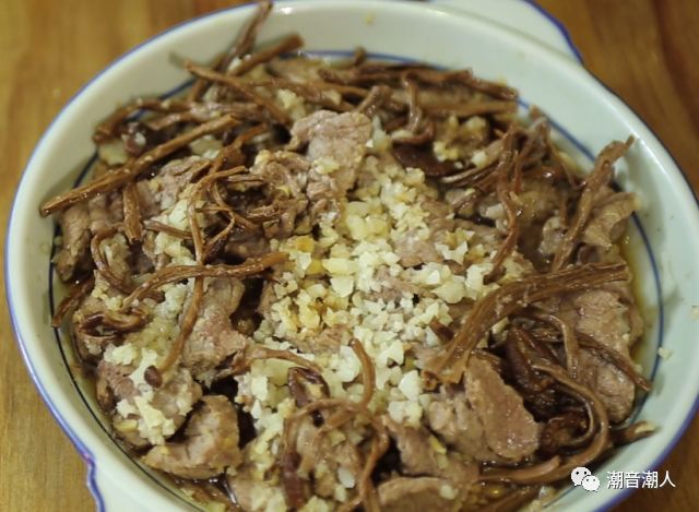 茶树菇蒸牛肉