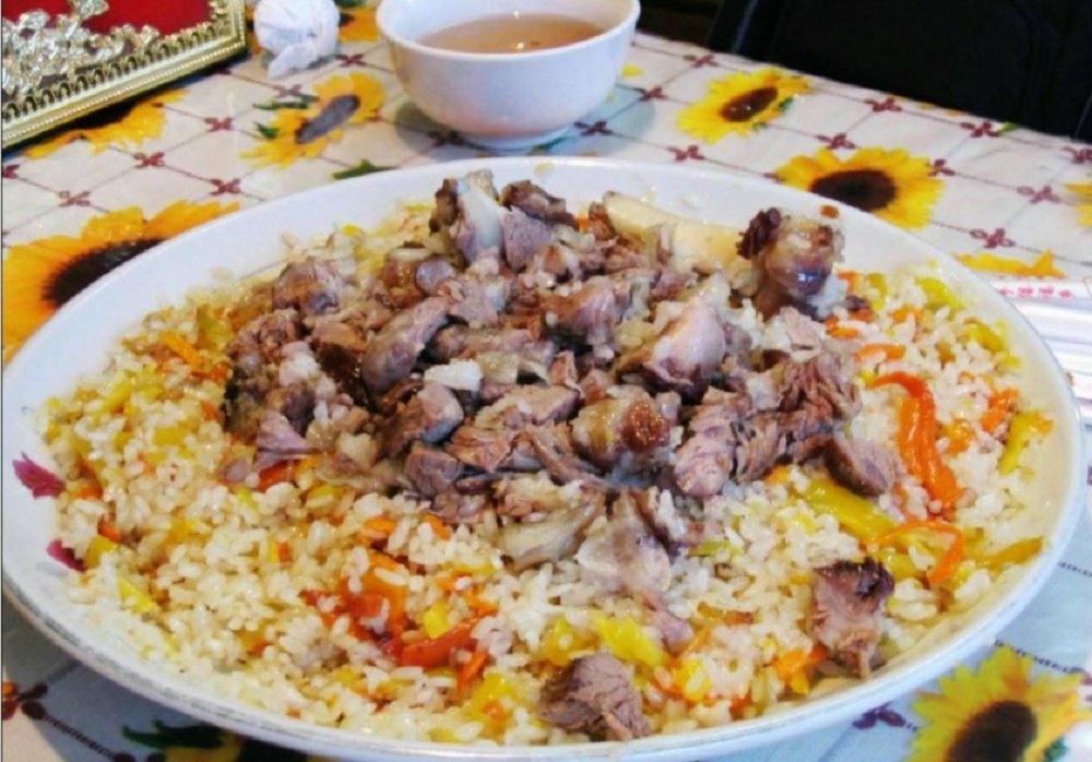 新疆维吾尔族抓饭