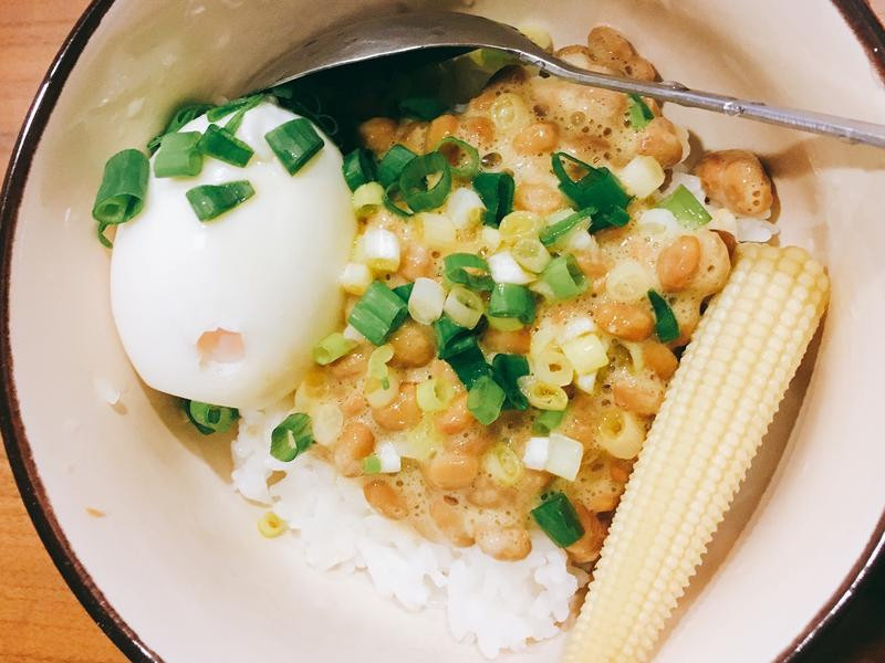 纳豆鸡蛋拌饭
