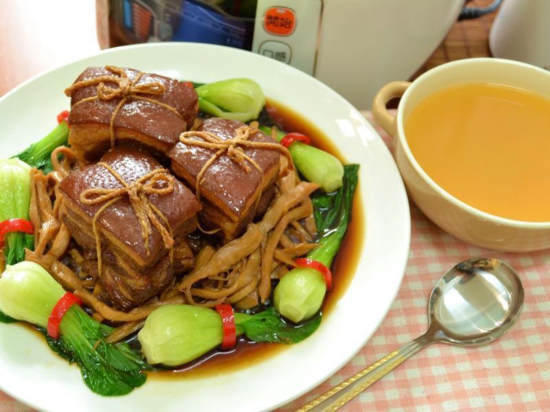 笋干东坡肉&蔬菜浓汤