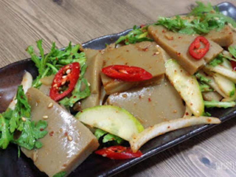 凉拌橡子凉粉