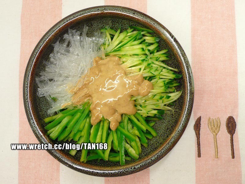 麻酱翠绿拌洋菜