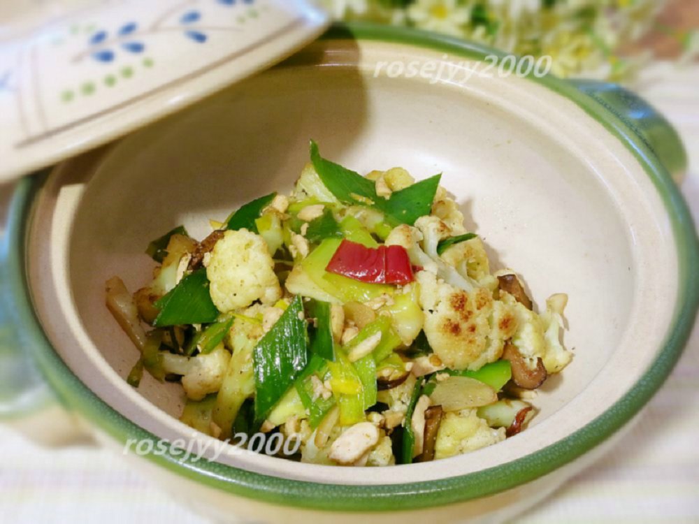 干锅咸蛋白花菜