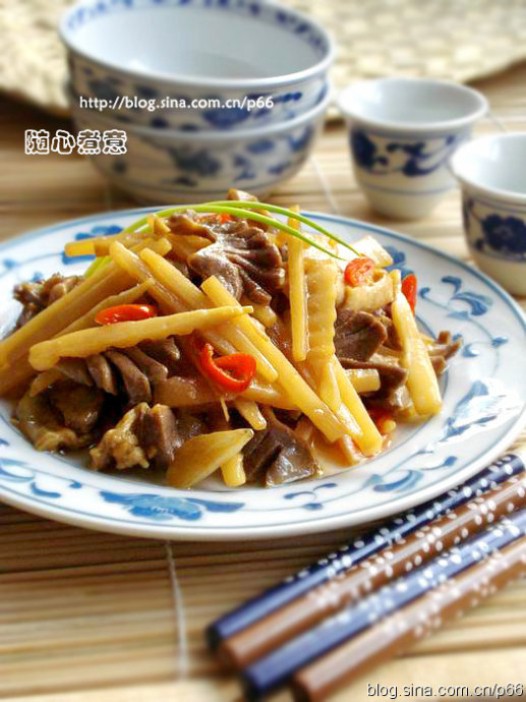 酸笋炒鸡胗