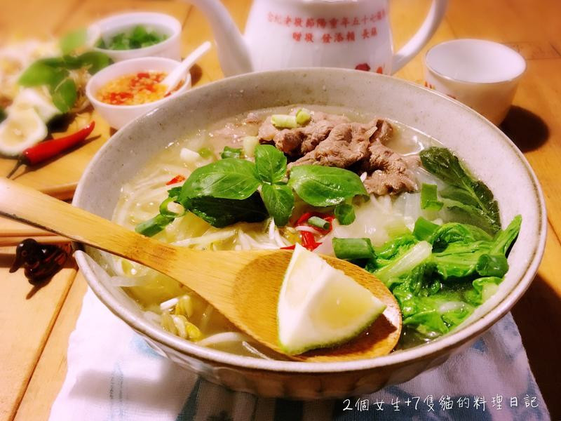 越南鲜牛肉河粉