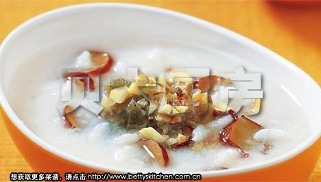 牛奶泡饭
