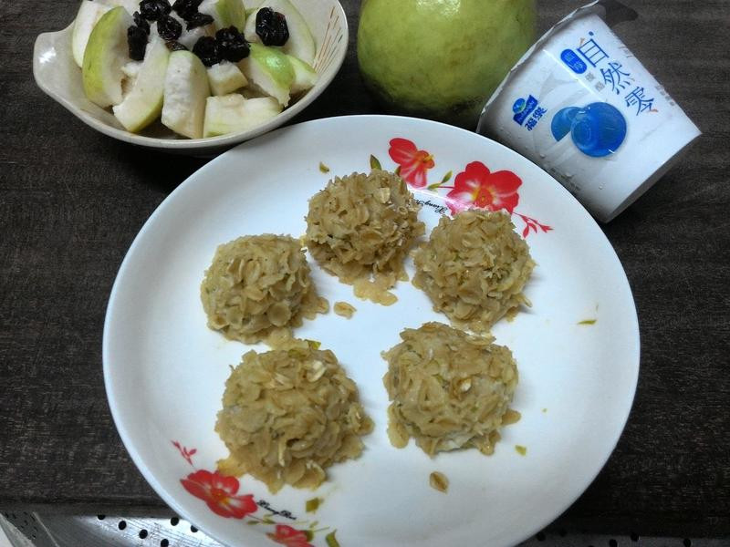 燕麦片蒸肉丸
