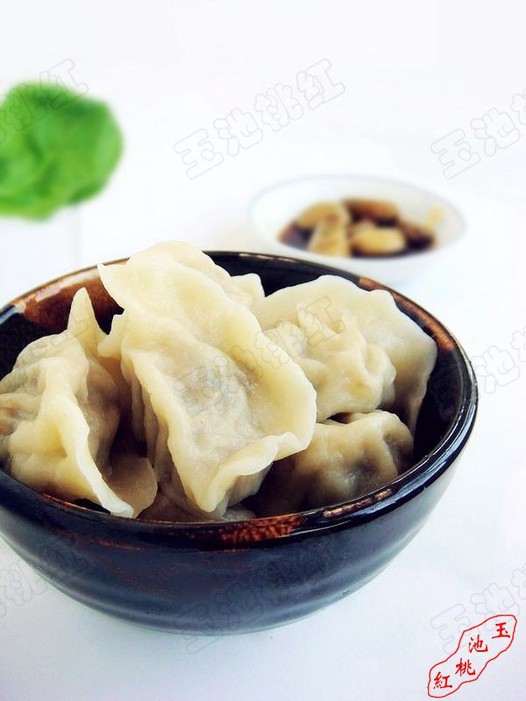 荠菜鲜肉水饺