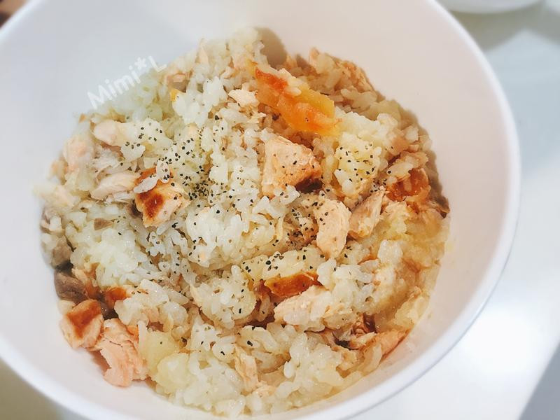 蕃茄马铃薯鲑鱼饭