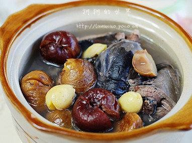 栗子银杏乌鸡汤