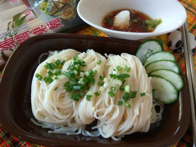 芥末鲣鱼凉面