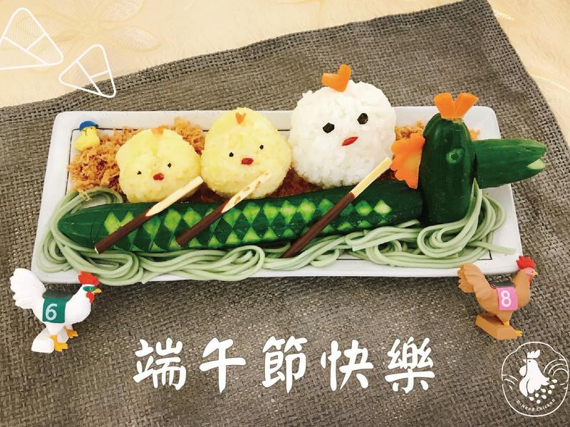 小鸡划龙舟造型饭团