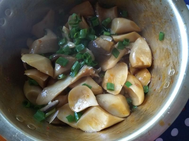 豆瓣酱焖杏鲍菇