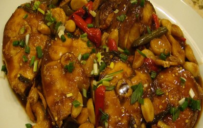 大蒜鲢鱼
