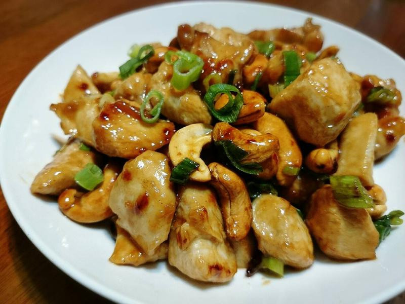 蜜汁腰果鸡丁