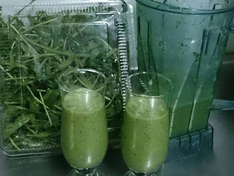 芝麻菜糙米精力汤
